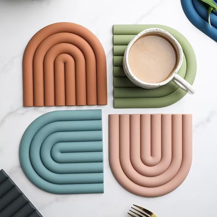 Kitchen Baking Pan Organizer - Gökkuşağı Silikon Masa Mat Coaster Çok